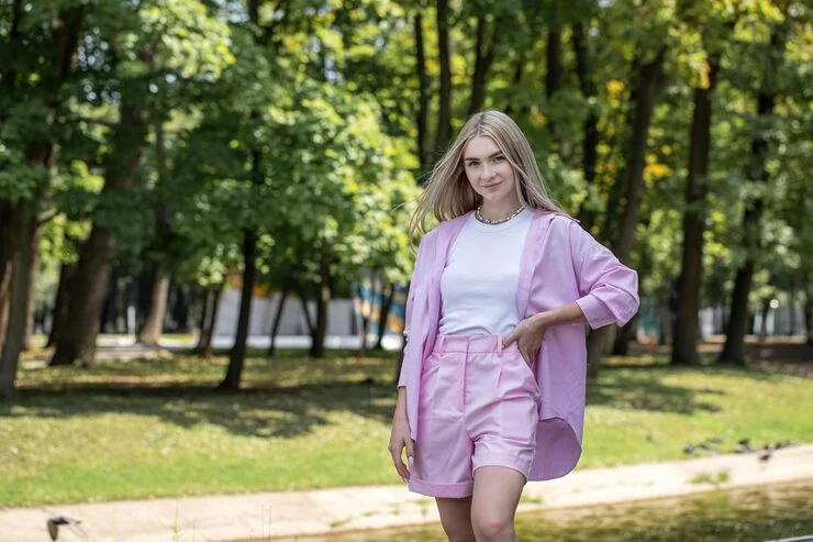 The 17 Best Brands on Pinterest (With Examples) 4 Love Leggings Fashion Activewear
