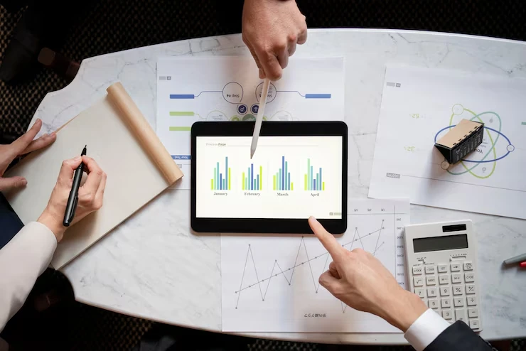 DTC Remarketing Services: Reconnect and Convert Lost Opportunities 11 Analytics and Continuous Optimization