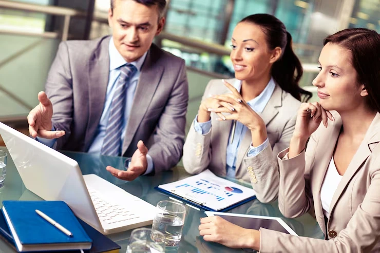Keyword Strategy Aligned with Investor Intent