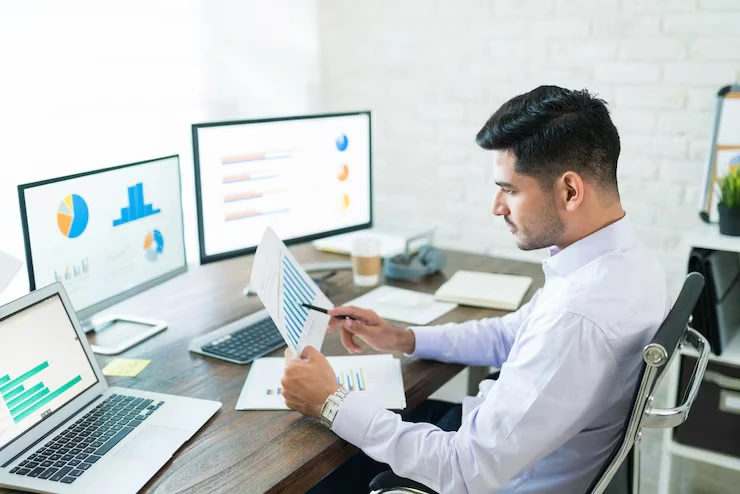 Rank Tracking, Data Analysis & Continuous Iteration​